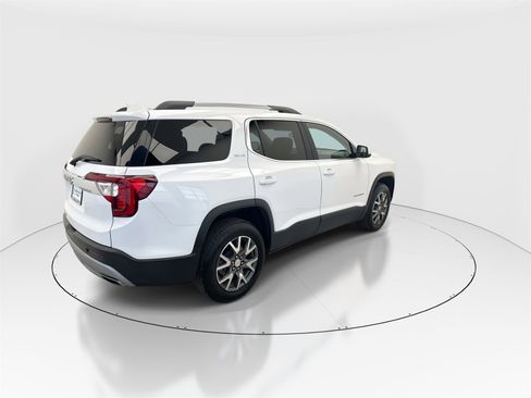 Used 2022 GMC Acadia SLE w/ Driver Convenience Package image 8