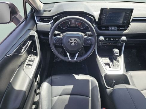 Used 2022 Toyota RAV4 XLE Premium AWD/4WD image 4