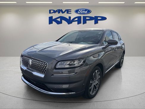 Used 2022 Lincoln Nautilus Reserve image 4