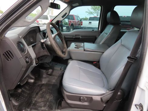 Used 2016 Ford F250 XL w/ Power Equipment Group AWD/4WD image 28