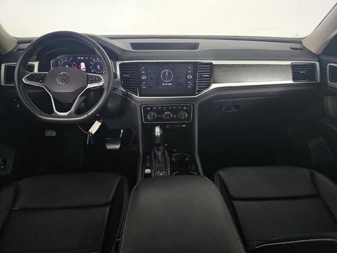 Used 2022 Volkswagen Atlas SE w/ Panoramic Sunroof Package AWD/4WD image 6