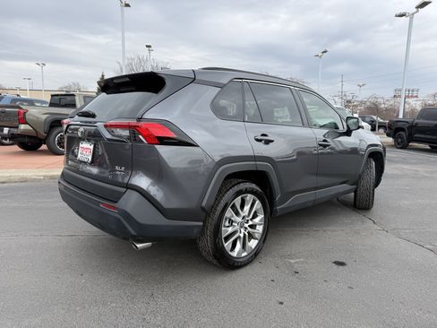 Certified 2023 Toyota RAV4 XLE Premium image 9