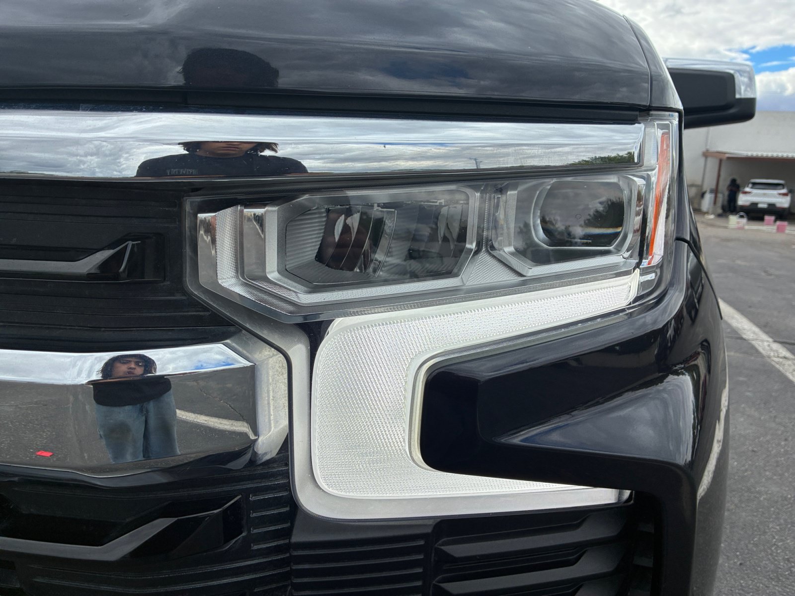 Used 2022 Chevrolet Silverado 1500 LT AWD/4WD image 9