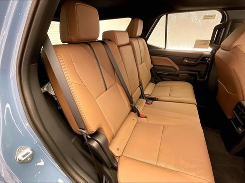 New 2026 Toyota 4Runner Limited AWD/4WD image 10