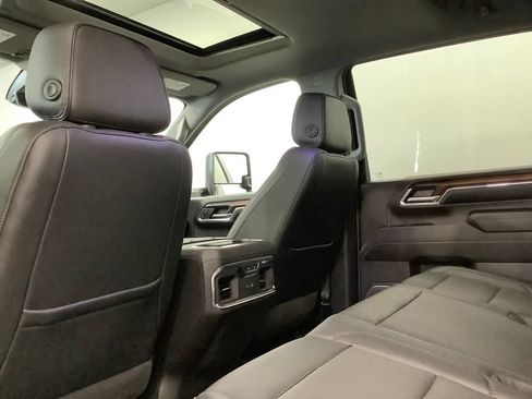 Used 2024 GMC Sierra 2500 Denali w/ Denali Reserve Package AWD/4WD image 10