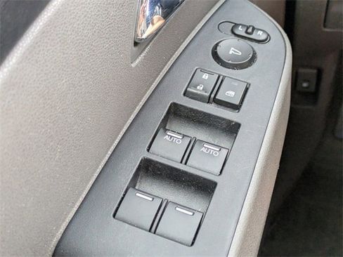 Used 2017 Honda Odyssey Touring Elite image 29