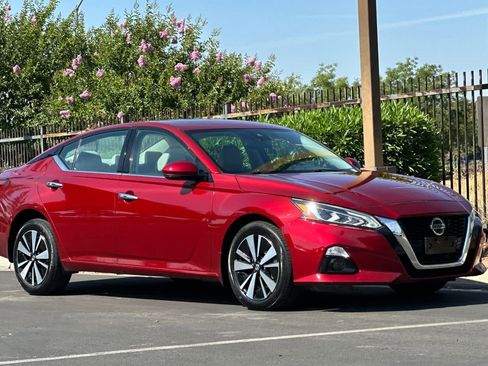 Used 2022 Nissan Altima 2.5 SL image 10