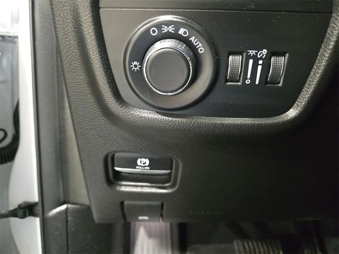 Used 2023 Jeep Grand Cherokee Altitude image 27