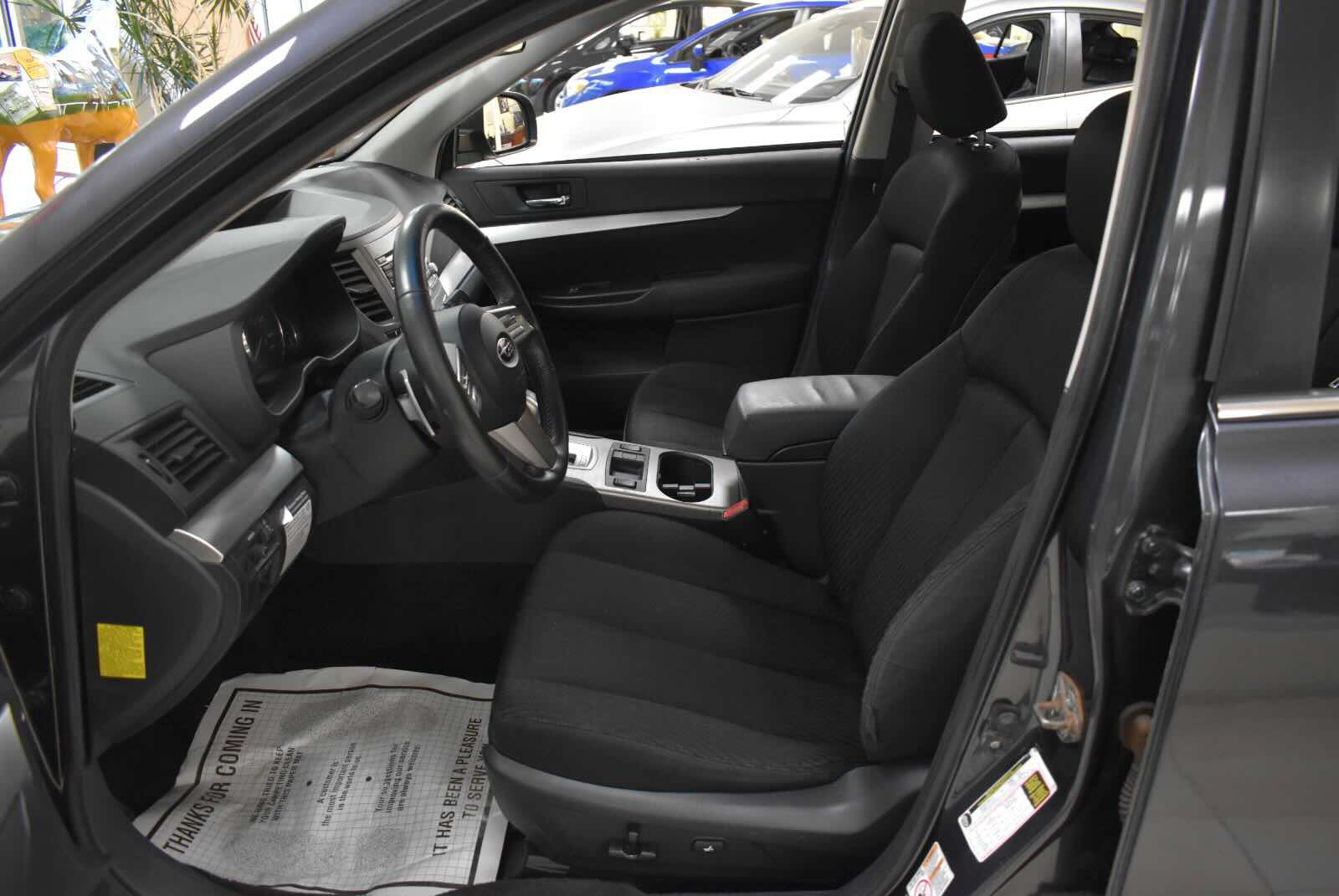 Used 2011 Subaru Outback 2.5i Premium w/ All-Weather Pkg AWD/4WD image 10