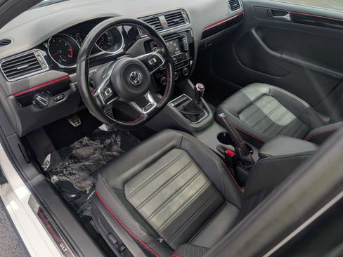 Used 2015 Volkswagen Jetta GLI SEL FWD image 18