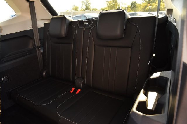 Certified 2023 Volkswagen Tiguan SE w/ Panoramic Sunroof Package FWD image 24