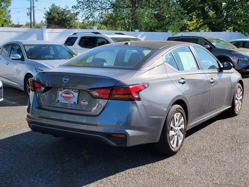 Used 2025 Nissan Altima 2.5 S FWD image 8