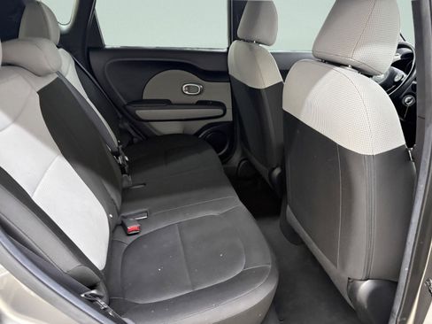 Used 2018 Kia Soul w/ Convenience Package image 21