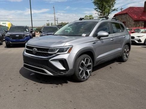 Used 2022 Volkswagen Taos SEL AWD/4WD image 9
