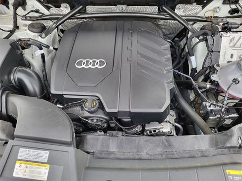 Certified 2025 Audi Q5 2.0T Premium image 20