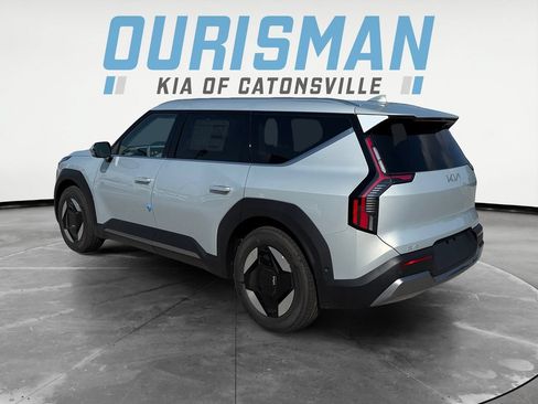 New 2026 Kia EV9 Wind AWD/4WD image 4