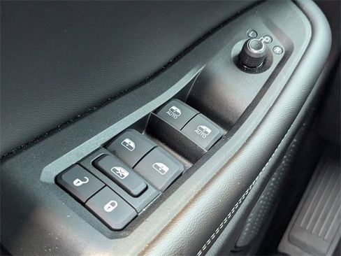 Used 2024 Jeep Grand Cherokee Limited image 22