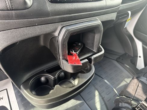 New 2025 RAM ProMaster 1500 w/ Convenience Group FWD image 27