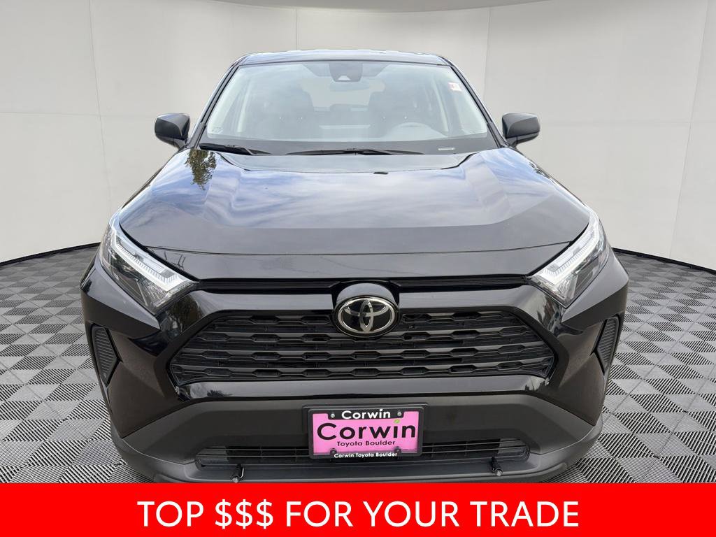 Used 2025 Toyota RAV4 LE AWD/4WD image 2