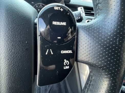 Used 2019 Land Rover Range Rover Sport SE AWD/4WD image 20