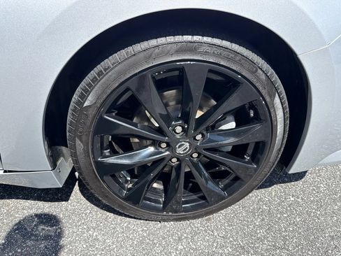Used 2020 Nissan Maxima 3.5 SL w/ Floor Mat Group FWD image 9