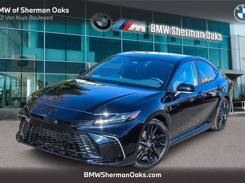 Used 2026 Toyota Camry Nightshade image 1