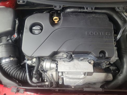 Used 2018 Chevrolet Cruze LS image 30