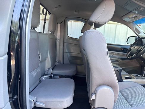 Used 2012 Toyota Tacoma PreRunner w/ SR5 Pkg RWD image 15