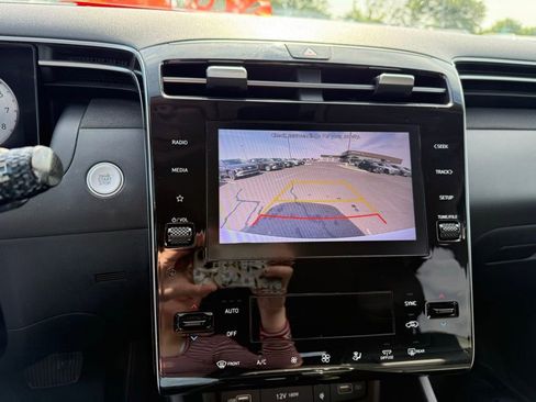 Used 2022 Hyundai Tucson SEL w/ Convenience Package image 16