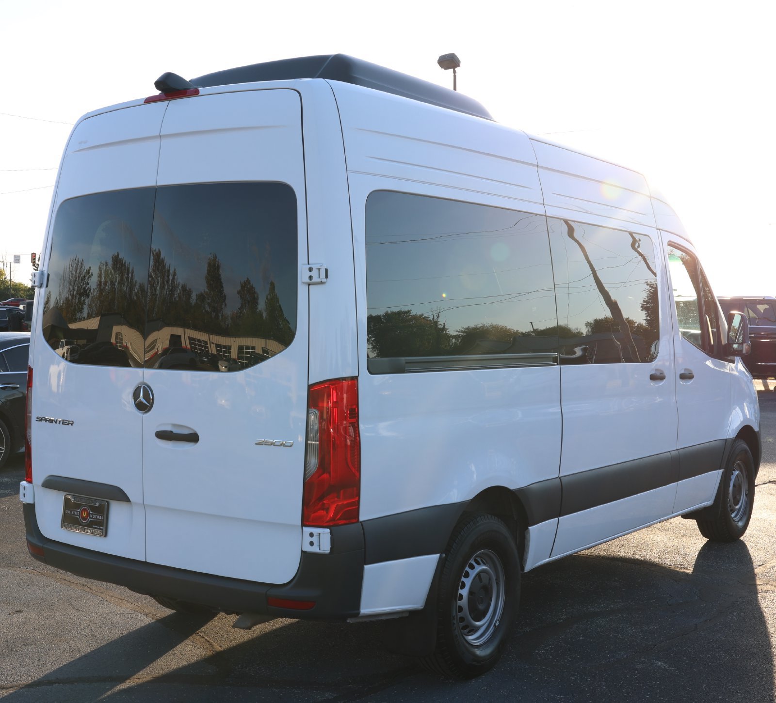 Used 2024 Mercedes-Benz Sprinter 2500 image 3