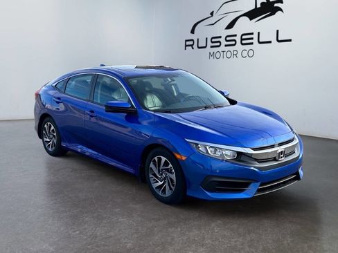 Used 2018 Honda Civic EX image 7