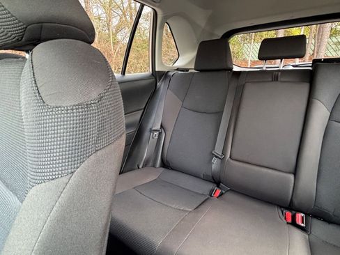 Used 2025 Toyota RAV4 LE image 39