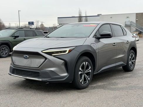 Used 2023 Subaru Solterra AWD image 7