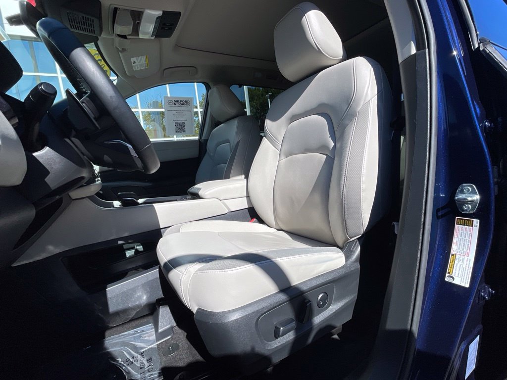Certified 2023 Nissan Pathfinder SL w/ SL Premium Package AWD/4WD image 17