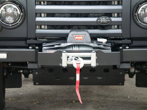 Used 1992 Land Rover Defender 110 image 27