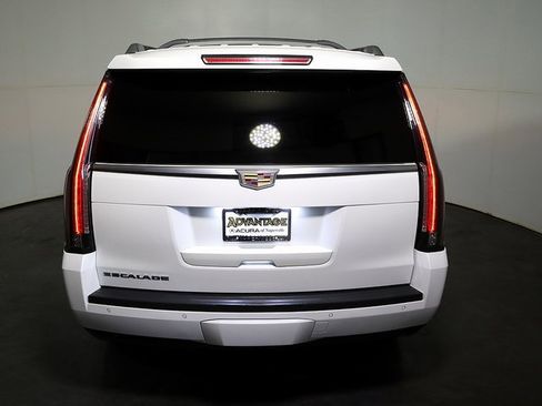 Used 2019 Cadillac Escalade Premium Luxury image 10