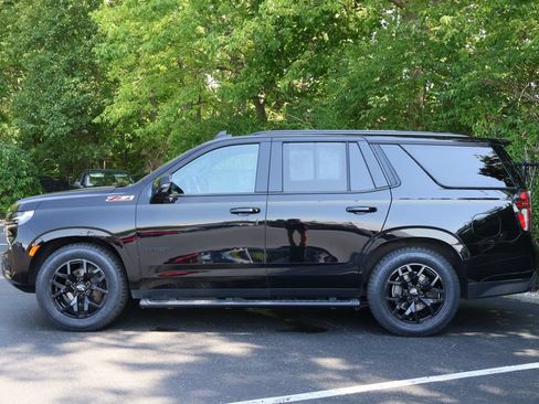 Used 2022 Chevrolet Tahoe Z71 w/ Z71 Off-Road Package AWD/4WD image 4