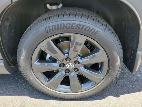 New 2026 Honda Pilot Sport image 36