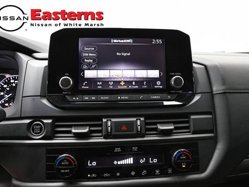Used 2023 Nissan Pathfinder S AWD/4WD image 12