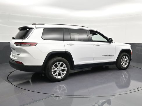 Used 2023 Jeep Grand Cherokee L Limited AWD/4WD image 3