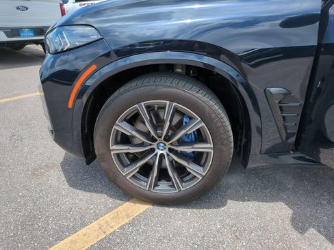 Used 2024 BMW X5 xDrive40i w/ M Sport Package AWD/4WD image 34