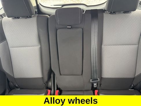 Used 2019 Ford Escape SE image 15