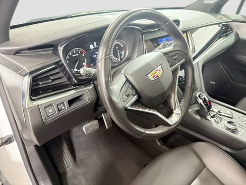 Used 2024 Cadillac XT6 Sport AWD/4WD image 11