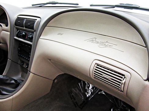 Used 2003 Ford Mustang GT Premium image 11