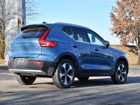 Certified 2025 Volvo XC40 B5 Plus AWD/4WD image 7