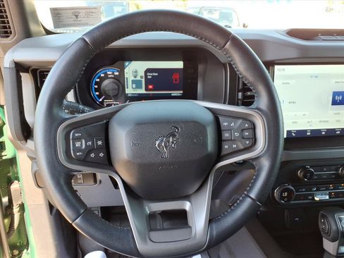 Used 2023 Ford Bronco Everglades AWD/4WD image 14