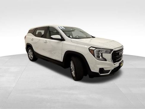 Used 2024 GMC Terrain SLE image 6