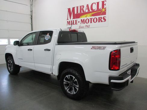 Used 2022 Chevrolet Colorado Z71 image 4