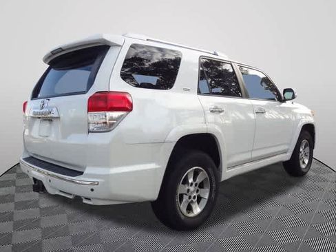Used 2013 Toyota 4Runner SR5 w/ Premium Pkg image 3