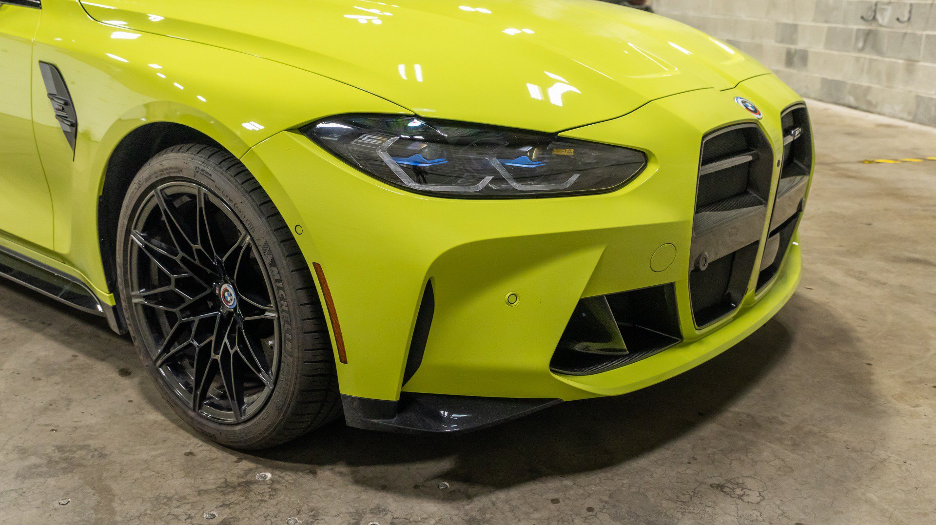 Used 2023 BMW M3 Competition w/ M Carbon Exterior Package AWD/4WD image 22